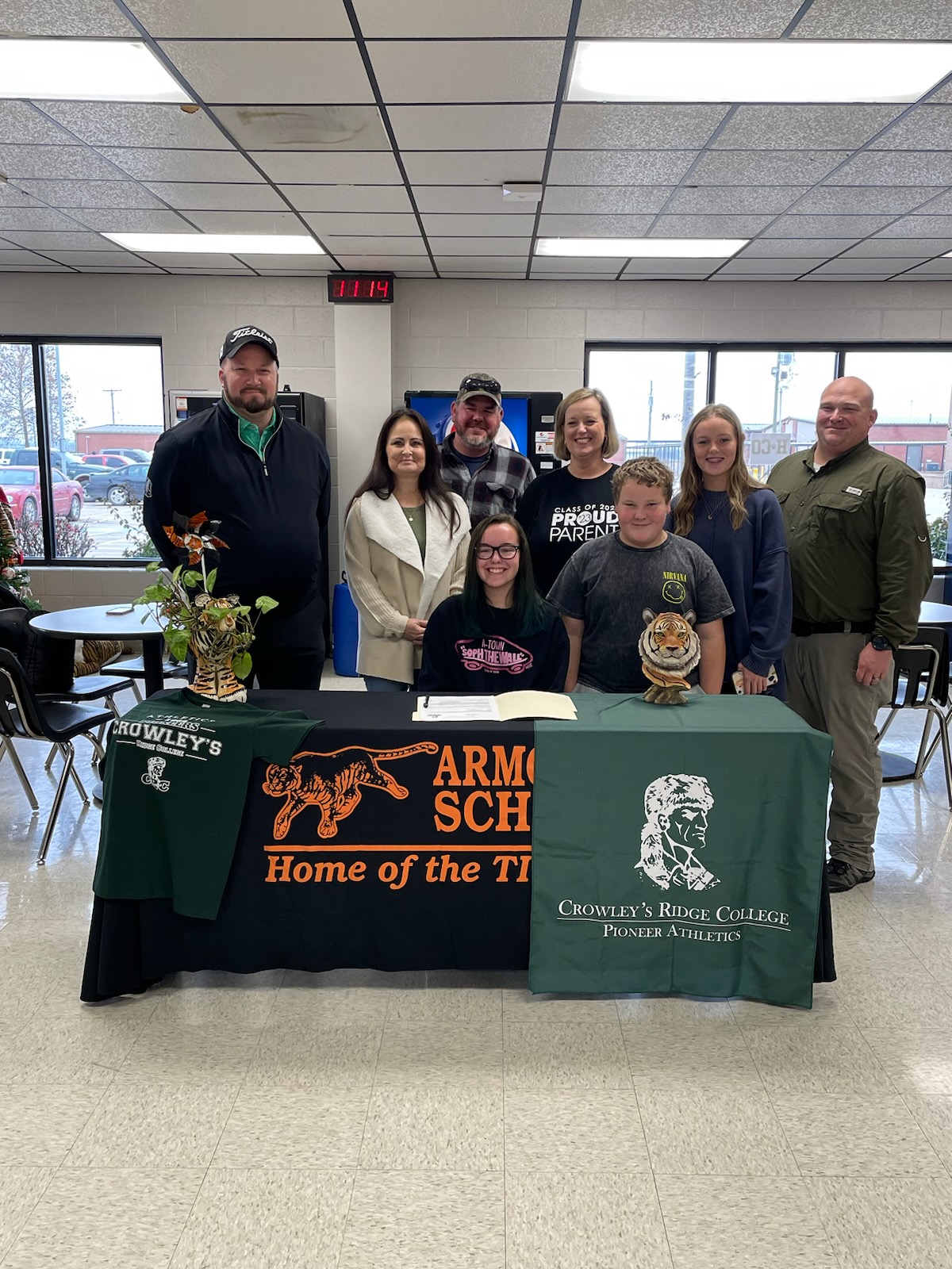 Armorel Teammates Reunited - Women&rsquo;s Golf Inks 2023 Tiger Graduate
