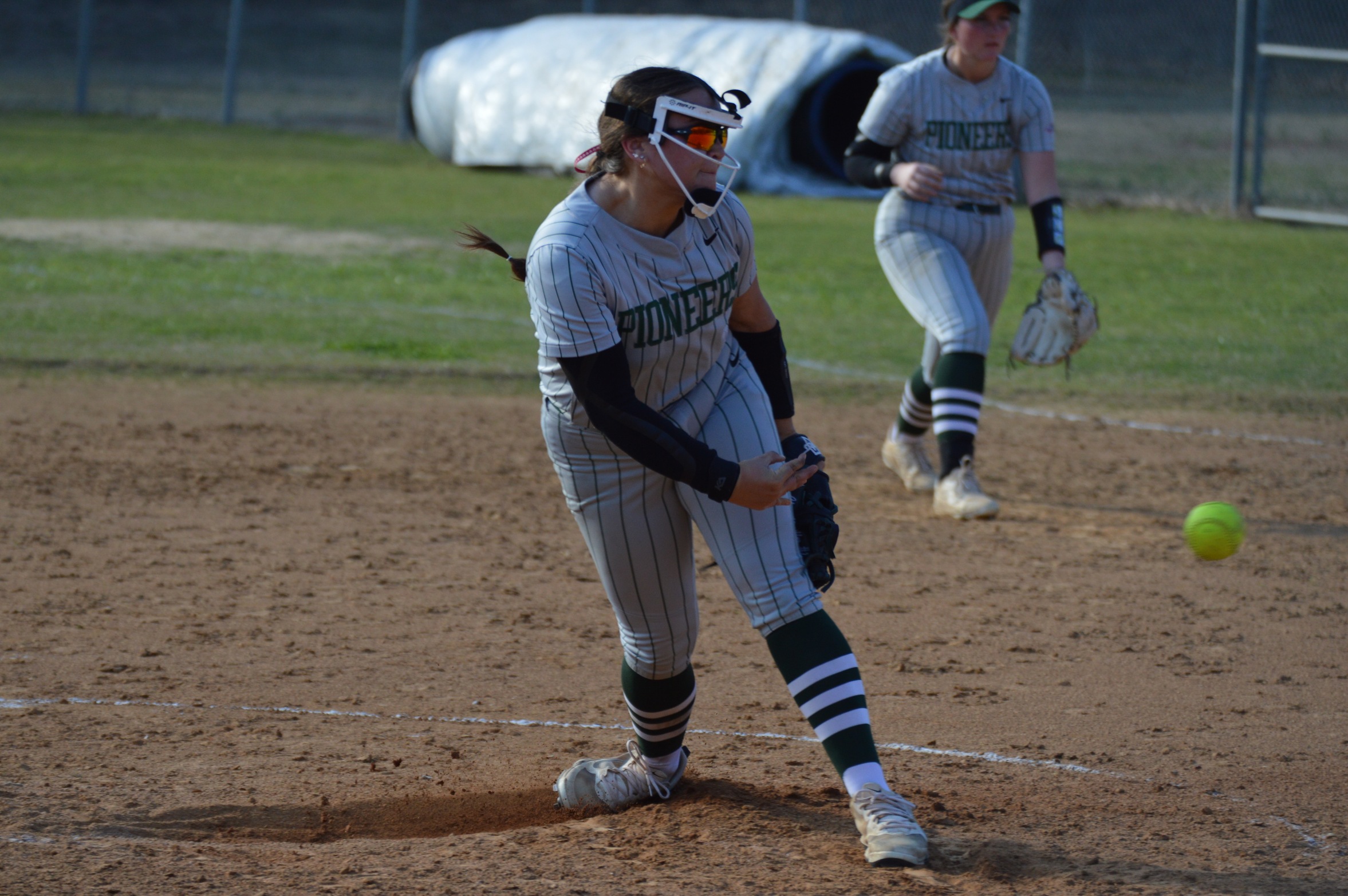 (RV) Freed-Hardeman Takes Two