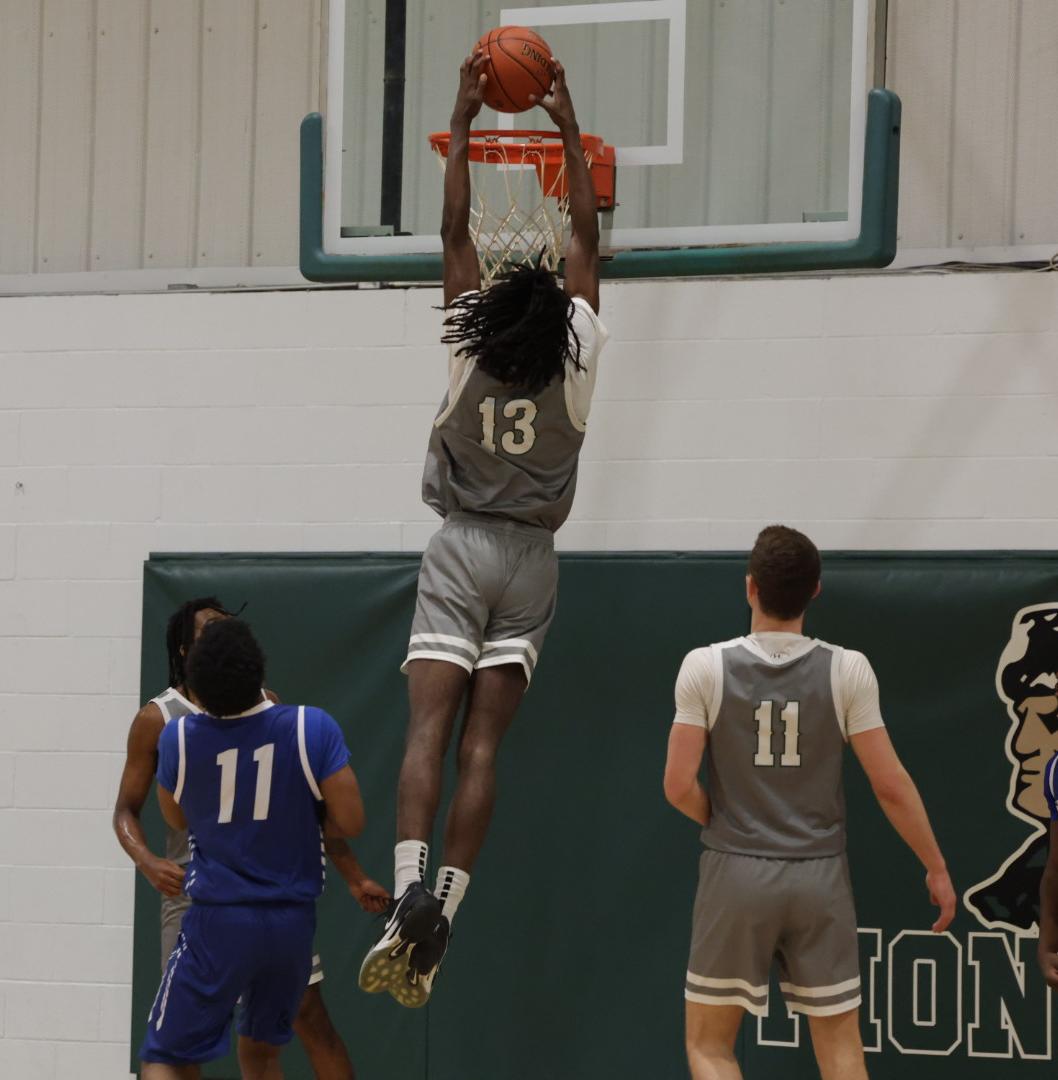 PIONEERS CRUISE IN FINAL NON-CONFERENCE GAME